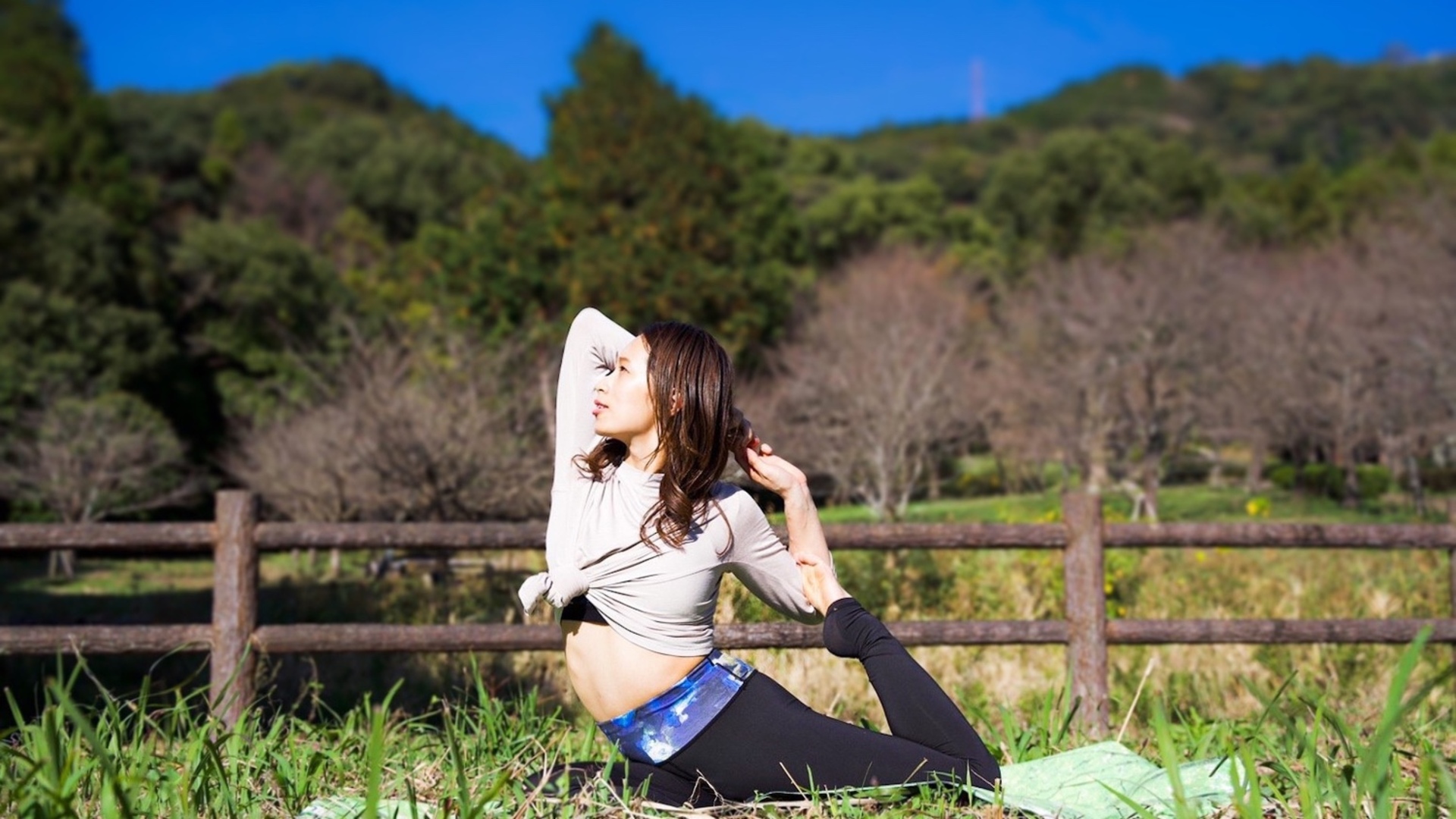 癒しの全身ゆるめるヨガ