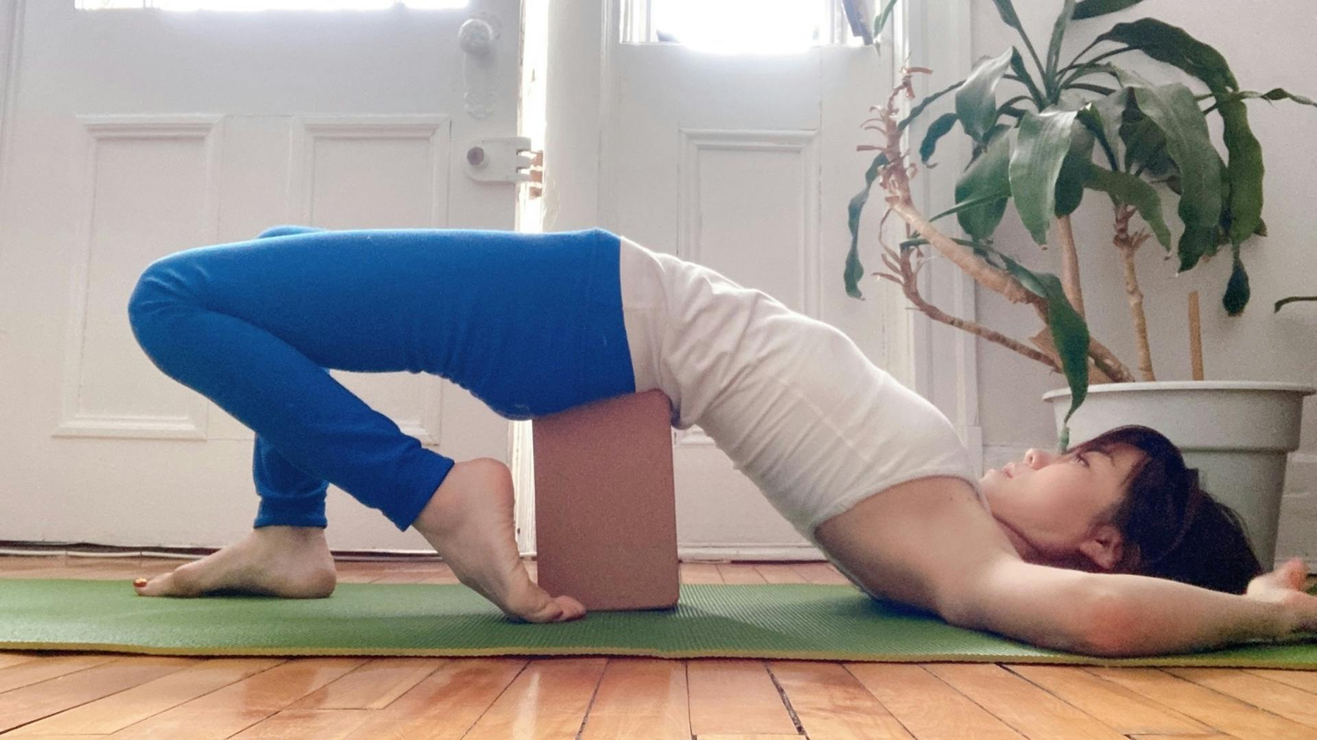 Gentle Yoga　（優しいヨガ・初級）