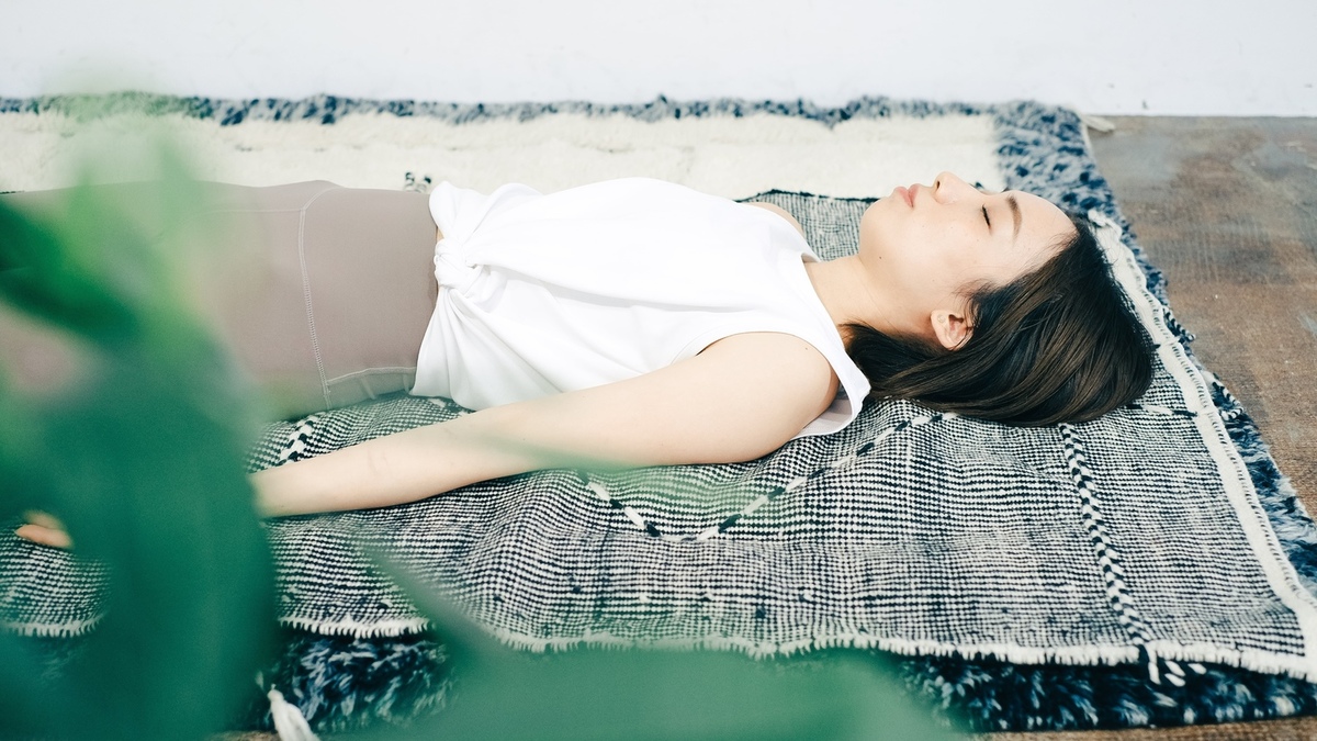 疲れを手放す夜ヨガ Classmall クラスモール オンライン習い事マーケット